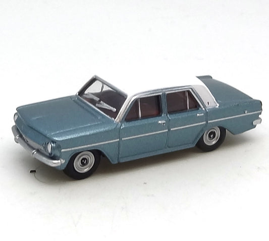 1:87 diecast 1963 EH sedan - blue/White