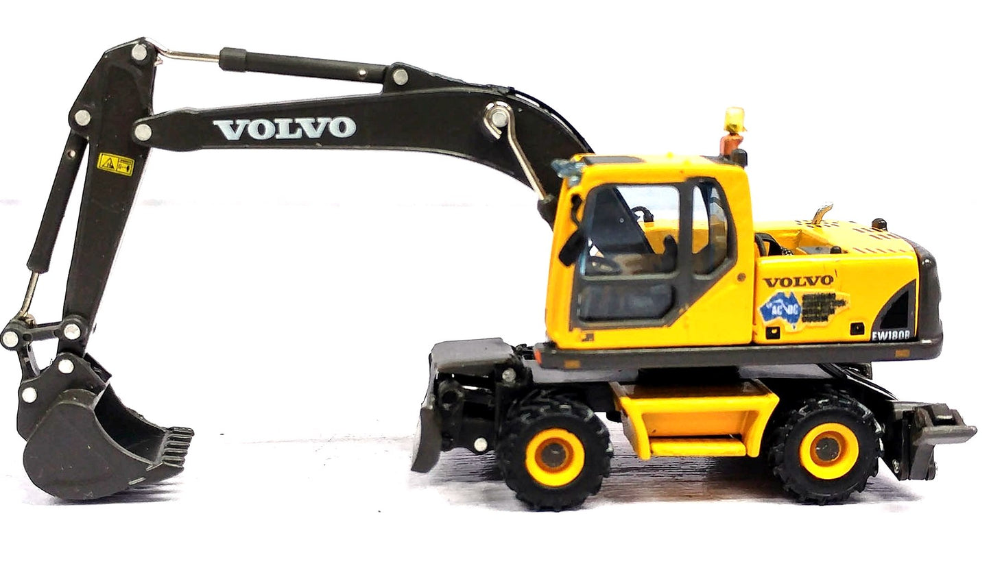 1:87 diecast Volvo EW180B Mobile Excavator